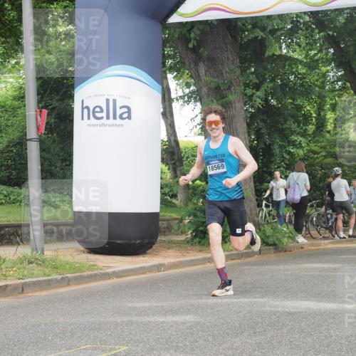 29.06.2025 - hella hamburg halbmarathon KatJ http://msf.ph/oto/8305138 29.06.2025 10:14:24 Zwischen KM18-KM19 5301 meine-sportfotos.de