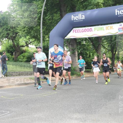 29.06.2025 - hella hamburg halbmarathon KatJ http://msf.ph/oto/8305227 29.06.2025 10:43:52 Zwischen KM18-KM19 1563, 2417, 3836, 4940, 5033, 6416, 7716, 8542, 8652 meine-sportfotos.de