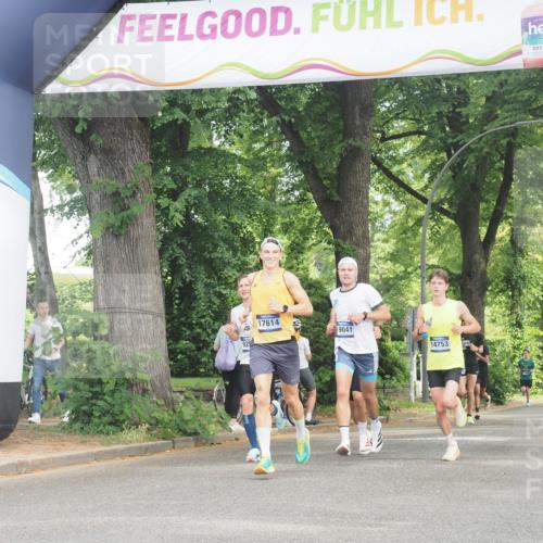 29.06.2025 - hella hamburg halbmarathon KatJ http://msf.ph/oto/8305403 29.06.2025 10:14:29 Zwischen KM18-KM19  meine-sportfotos.de