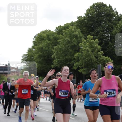 29.06.2025 - hella hamburg halbmarathon Jannik Wohlers http://msf.ph/oto/8305605 29.06.2025 10:37:44 Lombardsbrücke 1196, 1394, 1457, 1596, 1742, 1901, 1966, 2498, 2786, 3242, 3716, 3880, 4414, 4921, 5300, 5713, 6199, 6200, 6697, 6751, 6930, 7118, 7165, 7244, 7552, 7629, 7914, 8198, 8199, 8539, 8615, 8696, 9350, 9391, 10025, 10584, 11152, 11421, 11456, 11457, 11479, 11812, 12573, 12892, 12997, 13103, 13442, 14016, 14163, 15329, 15355, 15417, 15562, 15762, 16061, 16211, 16220, 16360, 16658, 16876, 17053, 18572, 18592, 18937 meine-sportfotos.de