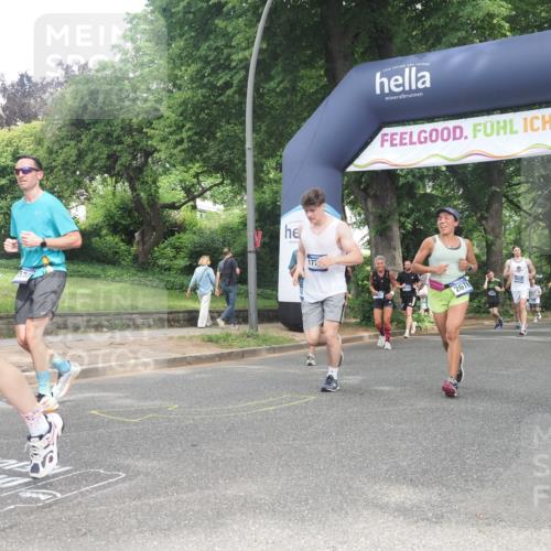 29.06.2025 - hella hamburg halbmarathon KatJ http://msf.ph/oto/8305630 29.06.2025 10:43:55 Zwischen KM18-KM19 1563, 2417, 2676, 3836, 4940, 5570, 6416, 8542 meine-sportfotos.de