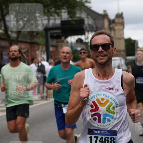 29.06.2025 - hella hamburg halbmarathon Yannick Fuchs http://msf.ph/oto/8305678 29.06.2025 10:50:15 20KM 1130, 1877, 2083, 2378, 3042, 3048, 4152, 4594, 4813, 5287, 5465, 5570, 5721, 5744, 6759, 7037, 7547, 7646, 8311, 8330, 8968, 8996, 9246, 9622, 9884, 9903, 10084, 10093, 10665, 11143, 11554, 11638, 11870, 12858, 13691, 14363, 14461, 14588, 14867, 15134, 15407, 16008, 16009, 16043, 16121, 16434, 16620, 16625, 16679, 17268, 17468, 17660, 17993, 18117, 18531, 18634, 18867, 18966 meine-sportfotos.de