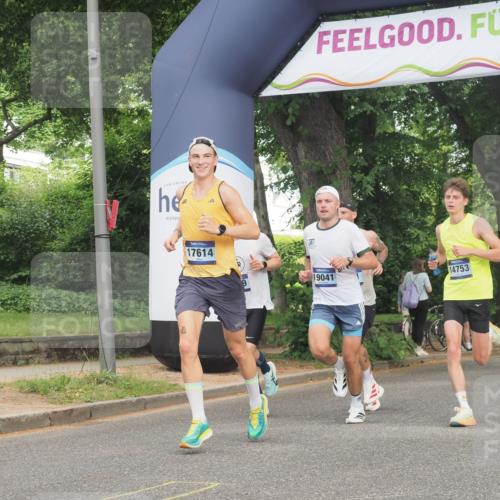 29.06.2025 - hella hamburg halbmarathon KatJ http://msf.ph/oto/8305694 29.06.2025 10:14:30 Zwischen KM18-KM19 7331 meine-sportfotos.de