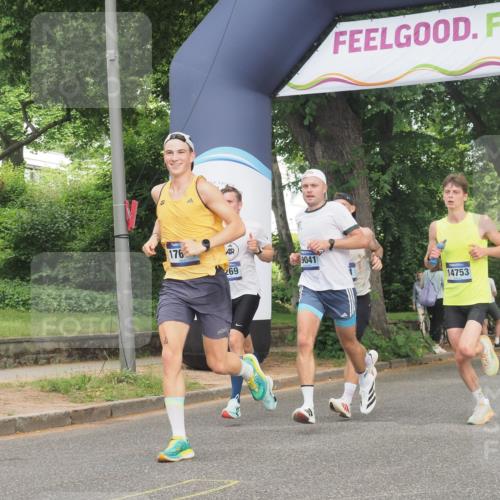 29.06.2025 - hella hamburg halbmarathon KatJ http://msf.ph/oto/8305734 29.06.2025 10:14:30 Zwischen KM18-KM19 7331 meine-sportfotos.de