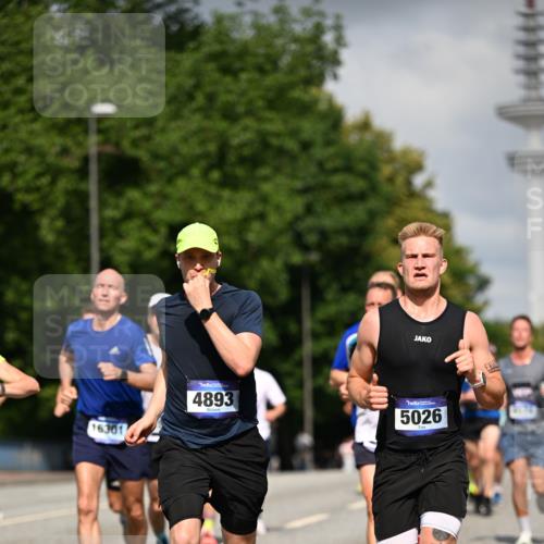 29.06.2025 - hella hamburg halbmarathon Dr. Thomas Lammeyer http://msf.ph/oto/8305849 29.06.2025 09:54:23 Kennedybrücke 1209, 1441, 1677, 1697, 2546, 2579, 3056, 3626, 4205, 4229, 4380, 4888, 4889, 4893, 5026, 5087, 5472, 5506, 5508, 5752, 5916, 6080, 6429, 6639, 6686, 6687, 7026, 7110, 8091, 8122, 8574, 8958, 8966, 10064, 10783, 11281, 11284, 11305 meine-sportfotos.de