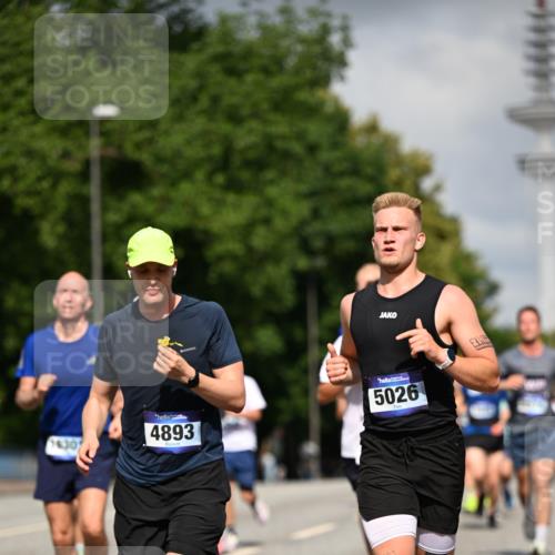 29.06.2025 - hella hamburg halbmarathon Dr. Thomas Lammeyer http://msf.ph/oto/8305867 29.06.2025 09:54:24 Kennedybrücke 1209, 1441, 1677, 1697, 2546, 2579, 3056, 3626, 4205, 4229, 4380, 4888, 4889, 4893, 5026, 5087, 5472, 5506, 5508, 5752, 5916, 6080, 6429, 6639, 6686, 6687, 7026, 7110, 8091, 8122, 8574, 8958, 8966, 10064, 10783, 11281, 11284, 11305 meine-sportfotos.de