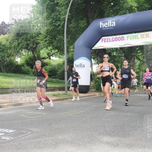 29.06.2025 - hella hamburg halbmarathon KatJ http://msf.ph/oto/8305914 29.06.2025 10:43:57 Zwischen KM18-KM19 1563, 2417, 2676, 4833, 4940, 4951, 5570, 6835 meine-sportfotos.de