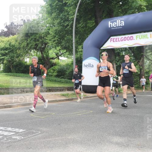 29.06.2025 - hella hamburg halbmarathon KatJ http://msf.ph/oto/8305948 29.06.2025 10:43:58 Zwischen KM18-KM19 2417, 2676, 4833, 4940, 4951, 5570, 6835 meine-sportfotos.de