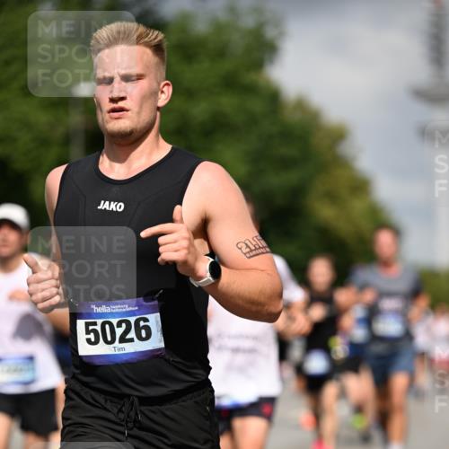 29.06.2025 - hella hamburg halbmarathon Dr. Thomas Lammeyer http://msf.ph/oto/8305985 29.06.2025 09:54:25 Kennedybrücke 1209, 1441, 1677, 1697, 2546, 2579, 3056, 3626, 4205, 4229, 4380, 4888, 4889, 4893, 5026, 5087, 5472, 5506, 5508, 5752, 5916, 6080, 6429, 6639, 6686, 6687, 6721, 7026, 7110, 7284, 8091, 8122, 8319, 8574, 8966, 9313, 10064, 10783, 11281, 11284 meine-sportfotos.de