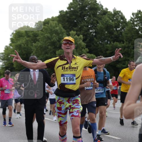 29.06.2025 - hella hamburg halbmarathon Jannik Wohlers http://msf.ph/oto/8306203 29.06.2025 10:37:49 Lombardsbrücke 1196, 1394, 1457, 1596, 1742, 1791, 1901, 1966, 2113, 2498, 2786, 3010, 3242, 3286, 3338, 3635, 3636, 3716, 4414, 4921, 5300, 5713, 6199, 6200, 6751, 6930, 7118, 7165, 7552, 7629, 7868, 7914, 8198, 8199, 8539, 8615, 8696, 8718, 9350, 9391, 10584, 11152, 11812, 12573, 12675, 12677, 12892, 12997, 13103, 13442, 13833, 14016, 14163, 14406, 15101, 15329, 15355, 15417, 15562, 15762, 16061, 16220, 16465, 16658, 16876, 16942, 17053, 18592, 18937 meine-sportfotos.de