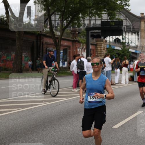 29.06.2025 - hella hamburg halbmarathon Yannick Fuchs http://msf.ph/oto/8306318 29.06.2025 10:50:19 20KM 1583, 1877, 2083, 2378, 2741, 4152, 4594, 4813, 5287, 5418, 5570, 5721, 5744, 6759, 7037, 7547, 7646, 8330, 8968, 8996, 9246, 9622, 9884, 9903, 10084, 10093, 10665, 11143, 11554, 11870, 12590, 12712, 12858, 13691, 14408, 14588, 14867, 15134, 15407, 16008, 16009, 16043, 16121, 16620, 16625, 16679, 17268, 17468, 17660, 17993, 18117, 18531, 18634, 18867, 18899, 18966, 19091 meine-sportfotos.de