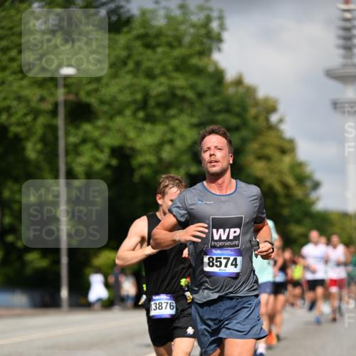 29.06.2025 - hella hamburg halbmarathon Dr. Thomas Lammeyer http://msf.ph/oto/8306322 29.06.2025 09:54:27 Kennedybrücke 1441, 1677, 1697, 1962, 2546, 2579, 3056, 3626, 4229, 4380, 4888, 4889, 4893, 5026, 5087, 5472, 5506, 5752, 5916, 6080, 6429, 6639, 6686, 6687, 6721, 6901, 7026, 7110, 7116, 7284, 7635, 8091, 8122, 8319, 8574, 8966, 9313, 10064, 10783, 11284 meine-sportfotos.de