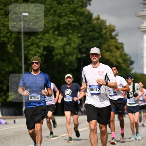29.06.2025 - hella hamburg halbmarathon Dr. Thomas Lammeyer http://msf.ph/oto/8306409 29.06.2025 10:16:43 Kennedybrücke 1020, 1051, 2531, 2942, 3360, 3363, 4187, 4532, 5150, 6489, 7014, 7873, 8398, 8405, 8917, 9705, 10067, 10402, 10409, 11025 meine-sportfotos.de
