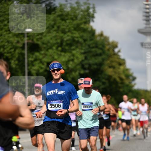 29.06.2025 - hella hamburg halbmarathon Dr. Thomas Lammeyer http://msf.ph/oto/8306498 29.06.2025 09:54:29 Kennedybrücke 1256, 1441, 1677, 1962, 2546, 2579, 3056, 3626, 4229, 4888, 4889, 4893, 5026, 5087, 5472, 5506, 5752, 5916, 6080, 6429, 6639, 6687, 6721, 6901, 7110, 7116, 7284, 7635, 8091, 8122, 8319, 8574, 8966, 9313, 10064, 10469, 10783, 11284 meine-sportfotos.de