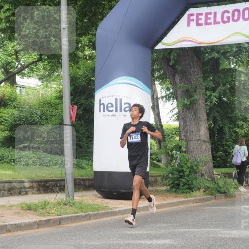 29.06.2025 - hella hamburg halbmarathon KatJ http://msf.ph/oto/8306501 29.06.2025 10:14:35 Zwischen KM18-KM19 7331, 7855 meine-sportfotos.de