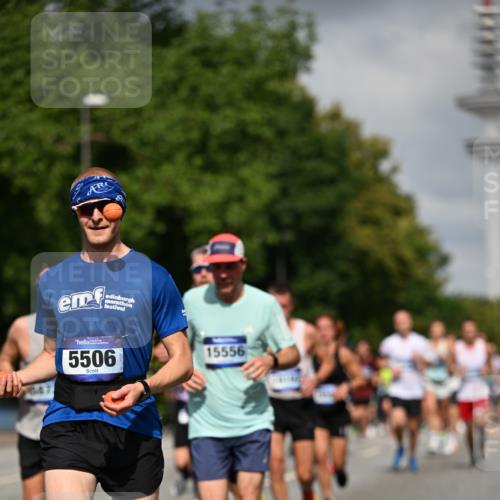 29.06.2025 - hella hamburg halbmarathon Dr. Thomas Lammeyer http://msf.ph/oto/8306561 29.06.2025 09:54:29 Kennedybrücke 1256, 1441, 1677, 1962, 2546, 2579, 3056, 3626, 4229, 4888, 4889, 4893, 5026, 5087, 5472, 5506, 5752, 5916, 6080, 6429, 6639, 6687, 6721, 6901, 7110, 7116, 7284, 7635, 8091, 8122, 8319, 8574, 8966, 9313, 10064, 10469, 10783, 11284 meine-sportfotos.de