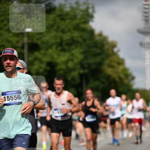 29.06.2025 - hella hamburg halbmarathon Dr. Thomas Lammeyer http://msf.ph/oto/8306636 29.06.2025 09:54:31 Kennedybrücke 1256, 1441, 1677, 1962, 2546, 2579, 3056, 4888, 4889, 4893, 5026, 5087, 5472, 5506, 5752, 5916, 6080, 6429, 6639, 6721, 6901, 7110, 7116, 7284, 7635, 8091, 8122, 8319, 8574, 8966, 9313, 9833, 10064, 10415, 10469, 11284 meine-sportfotos.de