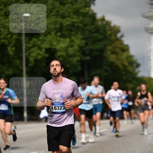 29.06.2025 - hella hamburg halbmarathon Dr. Thomas Lammeyer http://msf.ph/oto/8306904 29.06.2025 10:16:49 Kennedybrücke 1020, 1051, 2531, 2942, 3360, 4187, 4532, 6489, 7014, 7873, 8398, 8405, 9705, 10409, 11025 meine-sportfotos.de