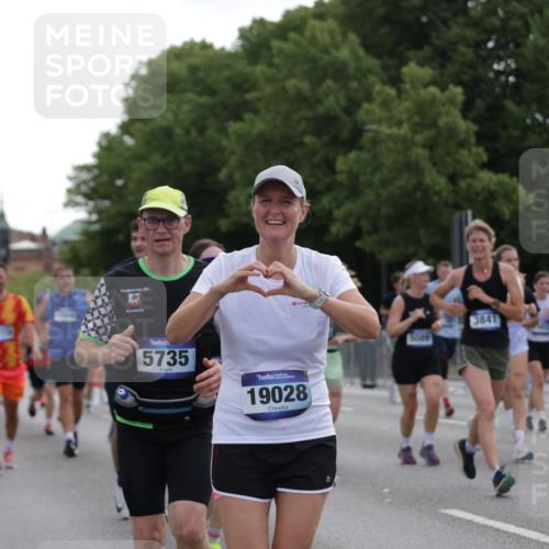 29.06.2025 - hella hamburg halbmarathon Jannik Wohlers http://msf.ph/oto/8306915 29.06.2025 10:38:01 Lombardsbrücke 1457, 1596, 1721, 1742, 1791, 2113, 2151, 2498, 3010, 3094, 3095, 3216, 3286, 3338, 3635, 3636, 3716, 3777, 3841, 4139, 4155, 4159, 4883, 5085, 5089, 5155, 5300, 5617, 5684, 5735, 6200, 6751, 6930, 7117, 7371, 7561, 7692, 7868, 8635, 8718, 9424, 9699, 10584, 11728, 11812, 12116, 12577, 12675, 12677, 13000, 13200, 13823, 13833, 14016, 14096, 14406, 15101, 15417, 15644, 16061, 16174, 16214, 16465, 16708, 16942, 17091, 17478, 18709 meine-sportfotos.de
