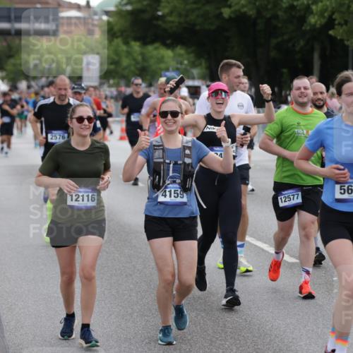 29.06.2025 - hella hamburg halbmarathon Jannik Wohlers http://msf.ph/oto/8307113 29.06.2025 10:38:10 Lombardsbrücke 56, 1721, 2151, 2576, 2660, 3094, 3095, 3216, 3286, 3323, 3726, 3777, 3841, 4028, 4139, 4155, 4159, 4259, 4260, 4316, 4883, 5085, 5089, 5155, 5617, 5684, 5735, 5913, 6695, 6696, 6875, 7117, 7148, 7371, 7561, 7692, 7849, 8583, 8635, 8718, 9004, 9424, 9699, 11635, 11697, 11728, 12075, 12116, 12577, 13000, 13200, 13823, 14096, 15644, 15755, 16174, 16214, 16708, 17091, 17250, 17333, 17478, 18471, 18709 meine-sportfotos.de
