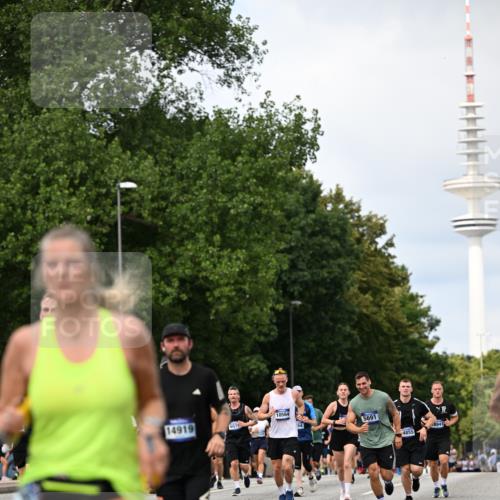 29.06.2025 - hella hamburg halbmarathon Dr. Thomas Lammeyer http://msf.ph/oto/8307115 29.06.2025 10:38:14 Kennedybrücke 1025, 1189, 1705, 1764, 1787, 2038, 2276, 2464, 2496, 2933, 3264, 3340, 3345, 3848, 4445, 4824, 4826, 5096, 5141, 5557, 5566, 5569, 5691, 5821, 5822, 5887, 6034, 6109, 6364, 6515, 6516, 6574, 6718, 7027, 7324, 7329, 7565, 7633, 7653, 7982, 8157, 8202, 8277, 8282, 8349, 8375, 8377, 8383, 8401, 9094, 9875, 10007, 10048, 10071, 10561, 10564, 11229, 11338, 11432 meine-sportfotos.de