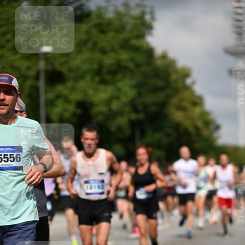 29.06.2025 - hella hamburg halbmarathon Dr. Thomas Lammeyer http://msf.ph/oto/8307167 29.06.2025 09:54:31 Kennedybrücke 1256, 1441, 1677, 1962, 2546, 2579, 3056, 4888, 4889, 4893, 5026, 5087, 5472, 5506, 5752, 5916, 6080, 6429, 6639, 6721, 6901, 7110, 7116, 7284, 7635, 8091, 8122, 8319, 8574, 8966, 9313, 9833, 10064, 10415, 10469, 11284 meine-sportfotos.de