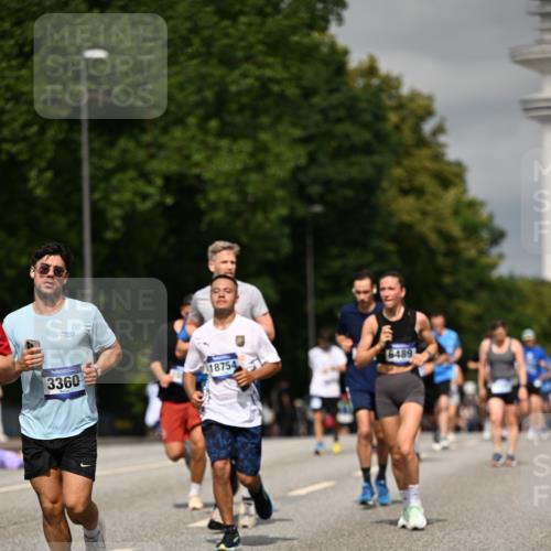 29.06.2025 - hella hamburg halbmarathon Dr. Thomas Lammeyer http://msf.ph/oto/8307287 29.06.2025 10:16:51 Kennedybrücke 1020, 1051, 2531, 2942, 3360, 4187, 4532, 6489, 7873, 8398, 8405, 9705, 10409, 10581 meine-sportfotos.de