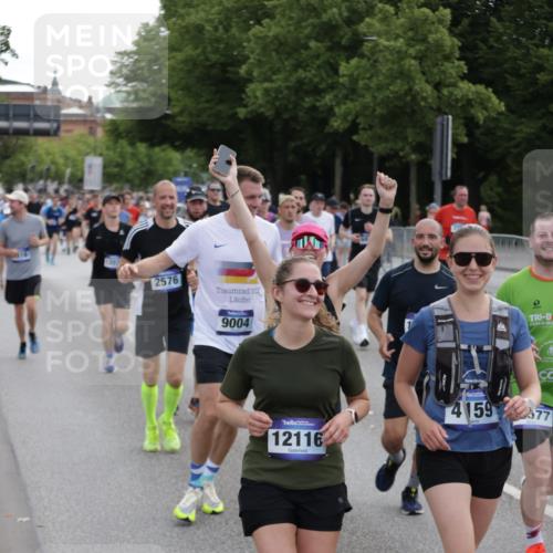 29.06.2025 - hella hamburg halbmarathon Jannik Wohlers http://msf.ph/oto/8307363 29.06.2025 10:38:12 Lombardsbrücke 56, 1721, 2151, 2576, 2660, 2693, 3216, 3323, 3726, 3777, 3841, 4028, 4139, 4155, 4159, 4259, 4260, 4316, 4883, 5085, 5089, 5155, 5617, 5684, 5735, 5913, 6695, 6696, 6875, 7117, 7148, 7371, 7561, 7692, 7849, 8583, 8635, 8747, 9004, 9424, 11635, 11697, 12072, 12075, 12116, 12577, 13000, 13200, 13823, 14096, 15644, 15755, 16174, 16181, 16214, 16346, 16708, 17091, 17250, 17333, 17478, 18471, 18709 meine-sportfotos.de