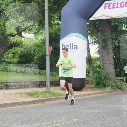 29.06.2025 - hella hamburg halbmarathon KatJ http://msf.ph/oto/8307544 29.06.2025 10:14:49 Zwischen KM18-KM19 5612 meine-sportfotos.de