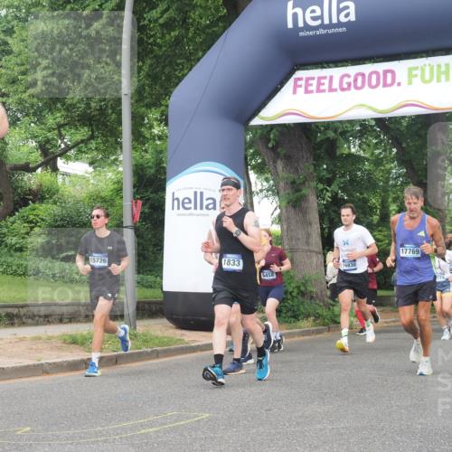 29.06.2025 - hella hamburg halbmarathon KatJ http://msf.ph/oto/8307705 29.06.2025 10:44:11 Zwischen KM18-KM19 1715, 1719, 1833, 2025, 2488, 3093, 3413, 4467 meine-sportfotos.de