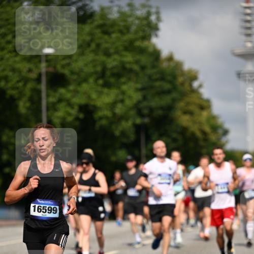 29.06.2025 - hella hamburg halbmarathon Dr. Thomas Lammeyer http://msf.ph/oto/8307762 29.06.2025 09:54:33 Kennedybrücke 1256, 1441, 1677, 1962, 2546, 2579, 3056, 3947, 4854, 4888, 4889, 4893, 5026, 5087, 5506, 5752, 5916, 6080, 6429, 6639, 6721, 6901, 7110, 7116, 7284, 7635, 8091, 8122, 8319, 8574, 8966, 9313, 9755, 9833, 10064, 10415, 10469 meine-sportfotos.de