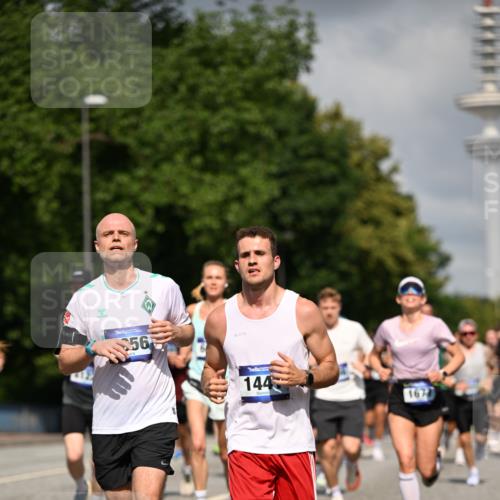 29.06.2025 - hella hamburg halbmarathon Dr. Thomas Lammeyer http://msf.ph/oto/8308096 29.06.2025 09:54:35 Kennedybrücke 1256, 1441, 1677, 1962, 2546, 2579, 3056, 3947, 4854, 4888, 4889, 4893, 5026, 5087, 5506, 5752, 5916, 6429, 6593, 6639, 6721, 6901, 7116, 7284, 7378, 7635, 8091, 8122, 8319, 8574, 8966, 9313, 9371, 9755, 9833, 9885, 10064, 10415, 10469 meine-sportfotos.de