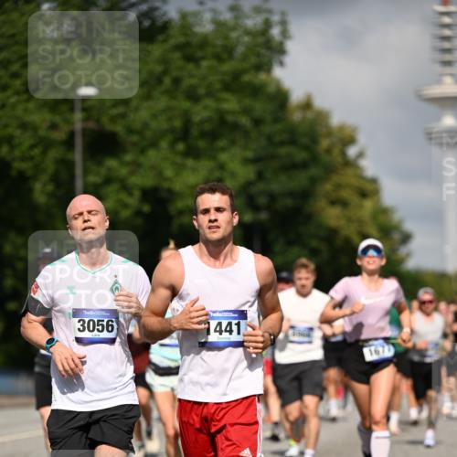 29.06.2025 - hella hamburg halbmarathon Dr. Thomas Lammeyer http://msf.ph/oto/8308128 29.06.2025 09:54:36 Kennedybrücke 1256, 1441, 1677, 1962, 2546, 2579, 3056, 3947, 4854, 4865, 4888, 4889, 4893, 5026, 5087, 5275, 5506, 5752, 5916, 6429, 6593, 6639, 6721, 6901, 7116, 7284, 7378, 7635, 7693, 8091, 8122, 8319, 8574, 8966, 9313, 9371, 9755, 9833, 9885, 10064, 10193, 10415, 10469 meine-sportfotos.de