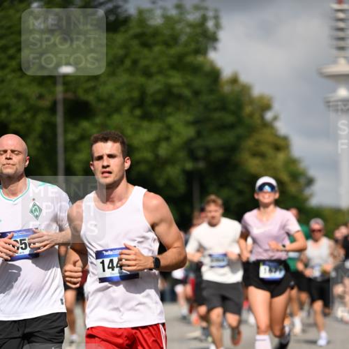 29.06.2025 - hella hamburg halbmarathon Dr. Thomas Lammeyer http://msf.ph/oto/8308192 29.06.2025 09:54:36 Kennedybrücke 1256, 1441, 1677, 1962, 2546, 2579, 3056, 3947, 4854, 4865, 4888, 4889, 4893, 5026, 5087, 5275, 5506, 5752, 5916, 6429, 6593, 6639, 6721, 6901, 7116, 7284, 7378, 7635, 7693, 8091, 8122, 8319, 8574, 8966, 9313, 9371, 9755, 9833, 9885, 10064, 10193, 10415, 10469 meine-sportfotos.de