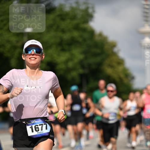 29.06.2025 - hella hamburg halbmarathon Dr. Thomas Lammeyer http://msf.ph/oto/8308365 29.06.2025 09:54:39 Kennedybrücke 1256, 1441, 1677, 1912, 1962, 2579, 3056, 3947, 4854, 4865, 4888, 4889, 5087, 5275, 5506, 6429, 6593, 6639, 6721, 6901, 7116, 7284, 7378, 7635, 7693, 8122, 8319, 8574, 8966, 9262, 9313, 9371, 9755, 9833, 9885, 10193, 10415, 10469 meine-sportfotos.de