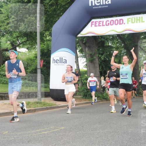 29.06.2025 - hella hamburg halbmarathon KatJ http://msf.ph/oto/8308375 29.06.2025 10:44:17 Zwischen KM18-KM19 1200, 1833, 2488, 3413, 3859, 4426, 5015, 5134, 5457, 5458, 5728 meine-sportfotos.de