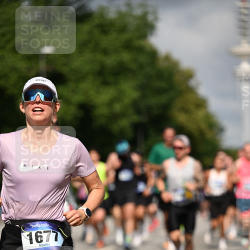 29.06.2025 - hella hamburg halbmarathon Dr. Thomas Lammeyer http://msf.ph/oto/8308379 29.06.2025 09:54:39 Kennedybrücke 1256, 1441, 1677, 1912, 1962, 2579, 3056, 3947, 4854, 4865, 4888, 4889, 5087, 5275, 5506, 6429, 6593, 6639, 6721, 6901, 7116, 7284, 7378, 7635, 7693, 8122, 8319, 8574, 8966, 9262, 9313, 9371, 9755, 9833, 9885, 10193, 10415, 10469 meine-sportfotos.de