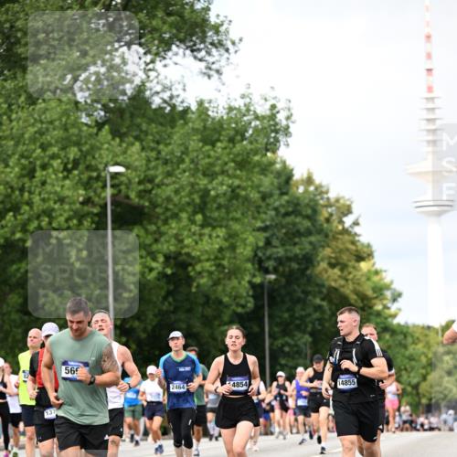 29.06.2025 - hella hamburg halbmarathon Dr. Thomas Lammeyer http://msf.ph/oto/8308459 29.06.2025 10:38:18 Kennedybrücke 1025, 1705, 1764, 1787, 2038, 2276, 2464, 2496, 2510, 2511, 2933, 3340, 3848, 4445, 4824, 4826, 4942, 5096, 5566, 5569, 5691, 6034, 6109, 6364, 6574, 6718, 6727, 7324, 7329, 7565, 7653, 7982, 8202, 8277, 8282, 9094, 9875, 10007, 10048, 10071, 10561, 10564, 11122, 11229, 11338, 11432 meine-sportfotos.de
