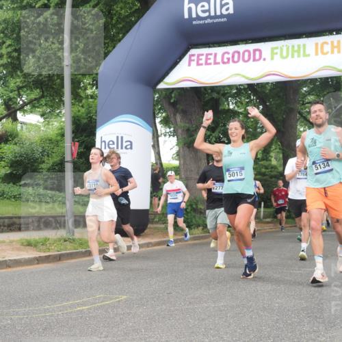 29.06.2025 - hella hamburg halbmarathon KatJ http://msf.ph/oto/8308497 29.06.2025 10:44:18 Zwischen KM18-KM19 1200, 2488, 3413, 3859, 4426, 5015, 5134, 5457, 5458, 5728 meine-sportfotos.de