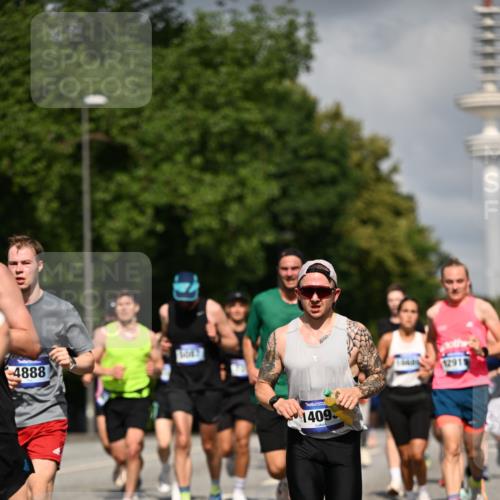29.06.2025 - hella hamburg halbmarathon Dr. Thomas Lammeyer http://msf.ph/oto/8308519 29.06.2025 09:54:40 Kennedybrücke 1136, 1256, 1441, 1677, 1912, 1962, 2579, 3056, 3700, 3947, 4854, 4865, 4888, 4889, 5087, 5275, 5506, 6429, 6593, 6639, 6721, 6901, 7116, 7284, 7378, 7635, 7693, 8122, 8319, 8966, 9262, 9313, 9371, 9755, 9833, 9885, 10193, 10415, 10469 meine-sportfotos.de