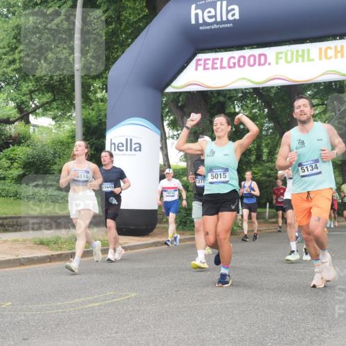 29.06.2025 - hella hamburg halbmarathon KatJ http://msf.ph/oto/8308586 29.06.2025 10:44:18 Zwischen KM18-KM19 1200, 2488, 3413, 3859, 4426, 5015, 5134, 5457, 5458, 5728 meine-sportfotos.de