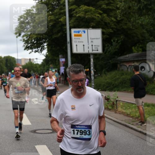 29.06.2025 - hella hamburg halbmarathon Yannick Fuchs http://msf.ph/oto/8308596 29.06.2025 10:50:30 20KM 1583, 1955, 2083, 2741, 3413, 3836, 4152, 4594, 4813, 5418, 5492, 5570, 6399, 6416, 6835, 7037, 7547, 8393, 8542, 8652, 8669, 8968, 8996, 9246, 9727, 9884, 9903, 9907, 9934, 10084, 10093, 10665, 11212, 11870, 12348, 12440, 12590, 12712, 13394, 13666, 13691, 13750, 14408, 14588, 14678, 14867, 15097, 15407, 15431, 15695, 16008, 16009, 16121, 16620, 16634, 16679, 17268, 17660, 17993, 18208, 18719, 18867, 18899, 19091 meine-sportfotos.de