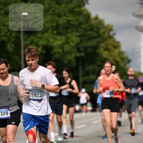 29.06.2025 - hella hamburg halbmarathon Dr. Thomas Lammeyer http://msf.ph/oto/8308738 29.06.2025 10:17:06 Kennedybrücke 1007, 1020, 1051, 1328, 1859, 4187, 4554, 5597, 5598, 6489, 7346, 7873, 8115, 8279, 9527, 10581 meine-sportfotos.de