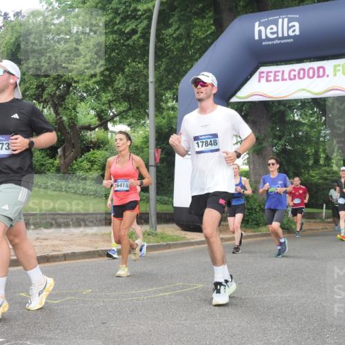 29.06.2025 - hella hamburg halbmarathon KatJ http://msf.ph/oto/8308801 29.06.2025 10:44:20 Zwischen KM18-KM19 1200, 3859, 4426, 5015, 5134, 5457, 5458, 5728, 7159 meine-sportfotos.de