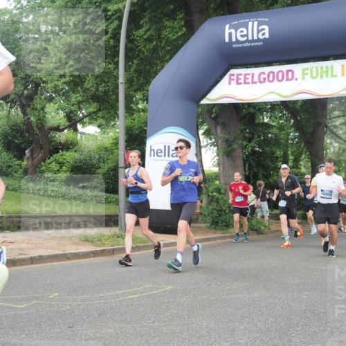 29.06.2025 - hella hamburg halbmarathon KatJ http://msf.ph/oto/8308876 29.06.2025 10:44:21 Zwischen KM18-KM19 1200, 3859, 4426, 5015, 5134, 5391, 5457, 5728, 6892, 7159 meine-sportfotos.de