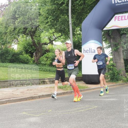 29.06.2025 - hella hamburg halbmarathon KatJ http://msf.ph/oto/8308879 29.06.2025 10:15:01 Zwischen KM18-KM19  meine-sportfotos.de
