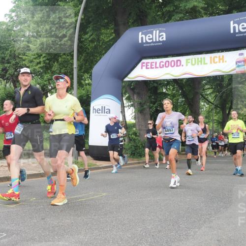 29.06.2025 - hella hamburg halbmarathon KatJ http://msf.ph/oto/8308981 29.06.2025 10:44:24 Zwischen KM18-KM19 2652, 2656, 3575, 4632, 5134, 5391, 6892, 7159 meine-sportfotos.de