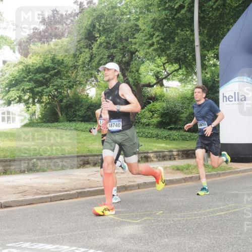 29.06.2025 - hella hamburg halbmarathon KatJ http://msf.ph/oto/8309050 29.06.2025 10:15:01 Zwischen KM18-KM19  meine-sportfotos.de