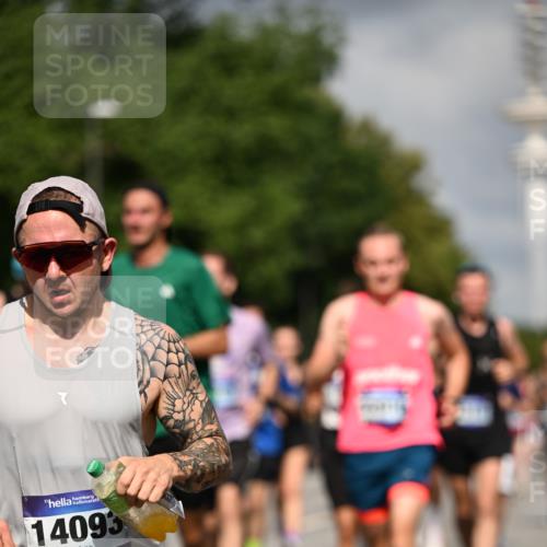 29.06.2025 - hella hamburg halbmarathon Dr. Thomas Lammeyer http://msf.ph/oto/8309074 29.06.2025 09:54:42 Kennedybrücke 1136, 1256, 1441, 1677, 1912, 1962, 2579, 2972, 3056, 3700, 3947, 4759, 4854, 4865, 4888, 4889, 5087, 5275, 6593, 6639, 6721, 6901, 7116, 7284, 7378, 7635, 7693, 8122, 8319, 8966, 9262, 9313, 9371, 9755, 9833, 9885, 10193, 10415, 10469 meine-sportfotos.de