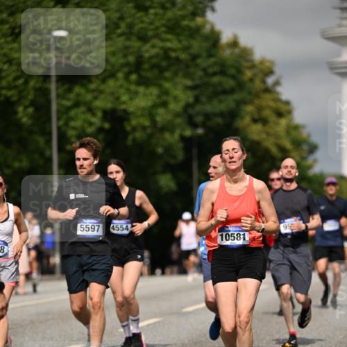 29.06.2025 - hella hamburg halbmarathon Dr. Thomas Lammeyer http://msf.ph/oto/8309225 29.06.2025 10:17:07 Kennedybrücke 1007, 1020, 1051, 1328, 1859, 3218, 4187, 4554, 5597, 5598, 6489, 7346, 7873, 8115, 8279, 9527, 10581 meine-sportfotos.de